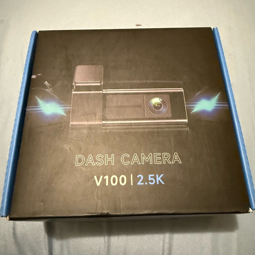 V100 2.5K Dash Camera - Black